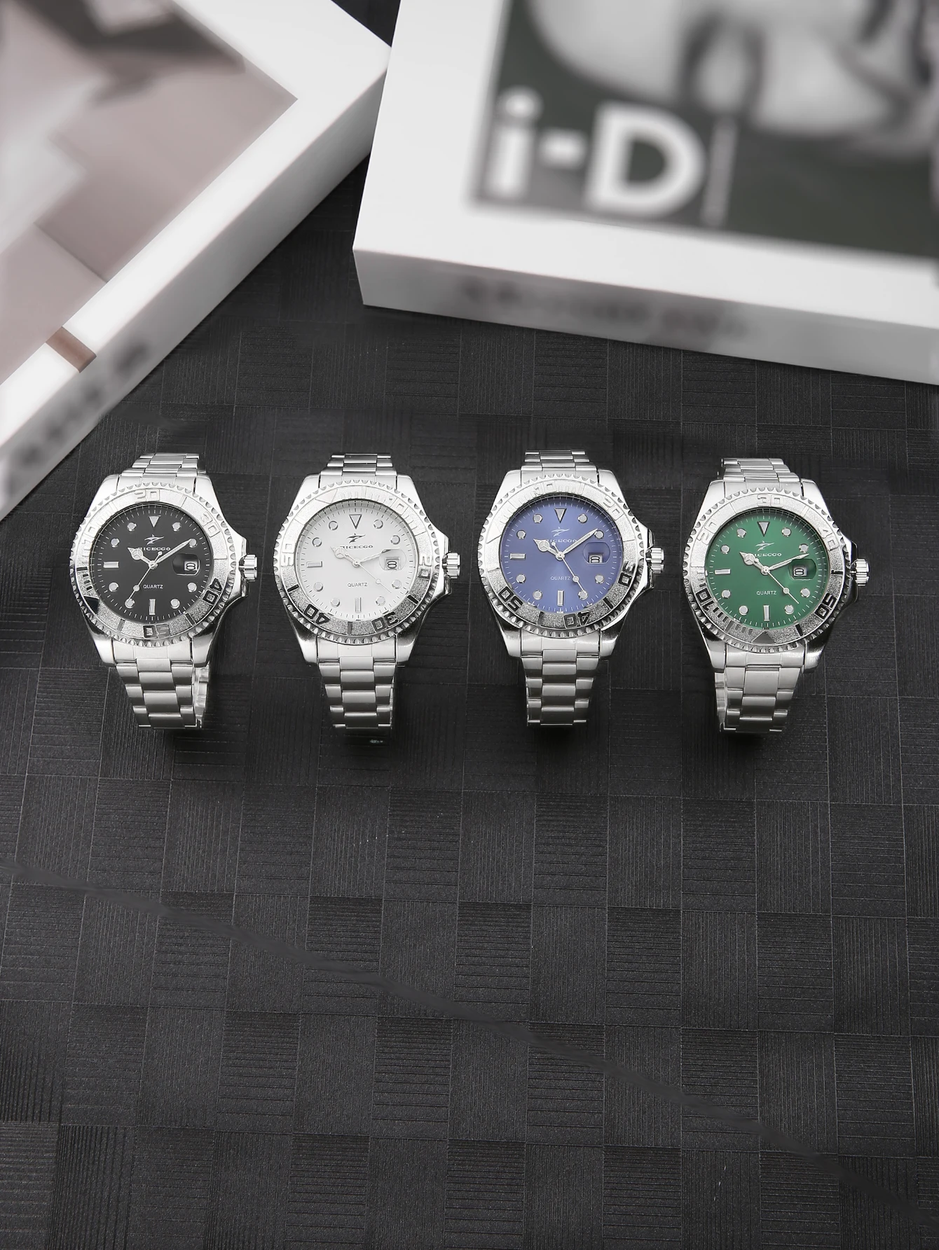 Men's quartz wristwatch with stainless steel strap for casual sports, available in multiple colors for business and leisure, ver
Men's quartz wristwatch with stainless steel strap for casual sports, available in multiple colors for business and leisure, ver