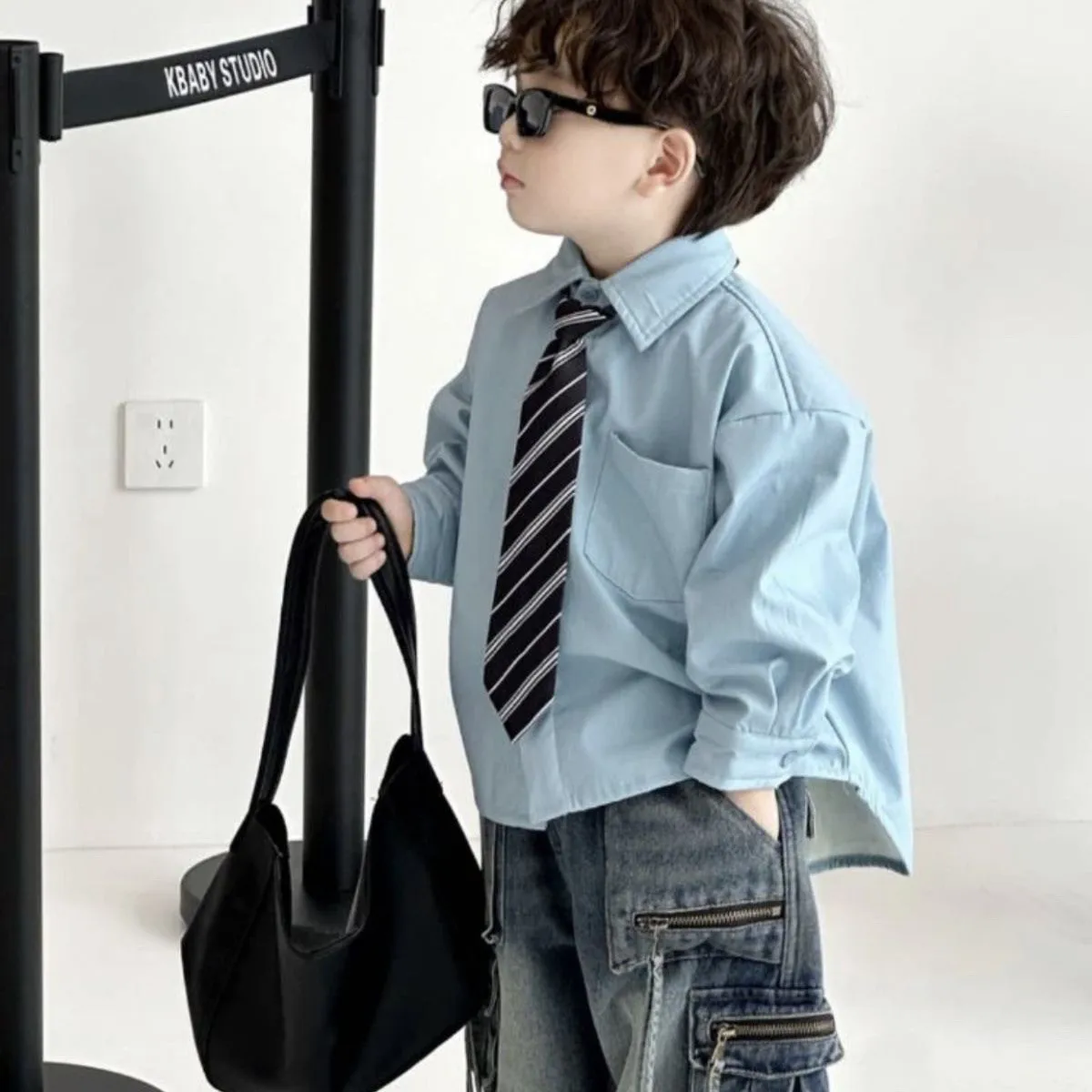 Boys' Spring and Autumn Set Fashion New Children's Long Sleeve Shirt+Tie+Casual Pants 3-Piece Set
Boys' Spring and Autumn Set Fashion New Children's Long Sleeve Shirt+Tie+Casual Pants 3-Piece Set
