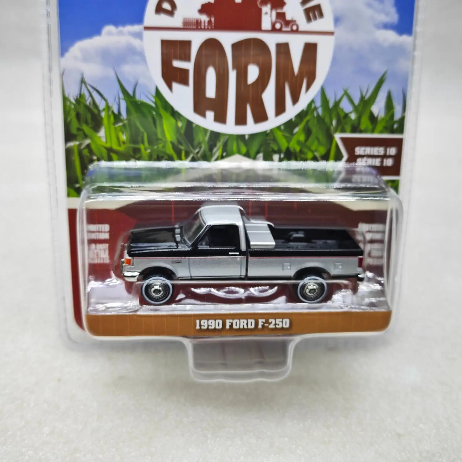 GreenLight 1:64 1990 Ford F-250 Alloy simulation micro car model collection decoration car toy gift
GreenLight 1:64 1990 Ford F-250 Alloy simulation micro car model collection decoration car toy gift