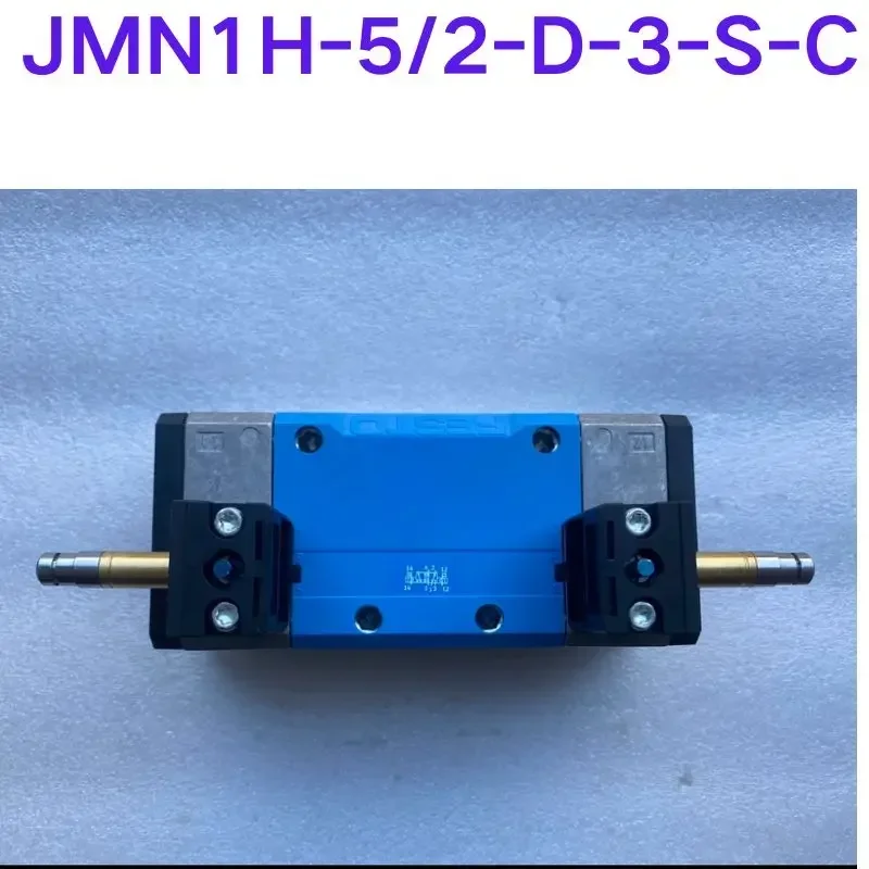 Second-hand test Ok Electromagnetic valve JMN1H-5/2-D-3-S-C
Second-hand test Ok Electromagnetic valve JMN1H-5/2-D-3-S-C