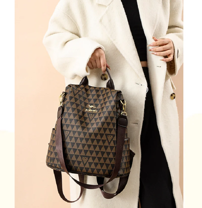 Новые высококачественные кожаные дорожные рюкзаки большой вместимости, женские модные роскошные противоугонные сумки на плечо, сумки через плечо
Новые высококачественные кожаные дорожные рюкзаки большой вместимости, женские модные роскошные противоугонные сумки на плечо, сумки через плечо