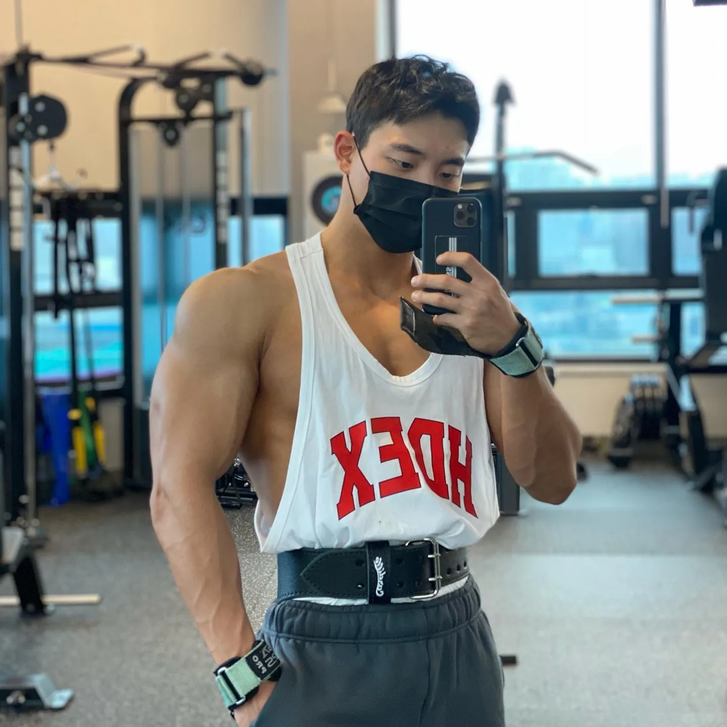 Men's Fitn Tank Top Summer New Sle Gym Workouts Breathable Elastic Svel Training Clothes Cotton Fabric Moisture Wi...
Men's Fitn Tank Top Summer New Sle Gym Workouts Breathable Elastic Svel Training Clothes Cotton Fabric Moisture Wi...