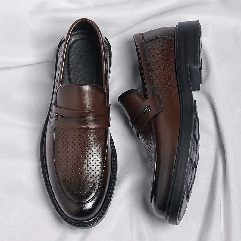 Summer Breathable Men Loafers Casual Leather Shoes for Men Punching Moccasins Driving Shoes Men Comfort Business Low Heels
Summer Breathable Men Loafers Casual Leather Shoes for Men Punching Moccasins Driving Shoes Men Comfort Business Low Heels