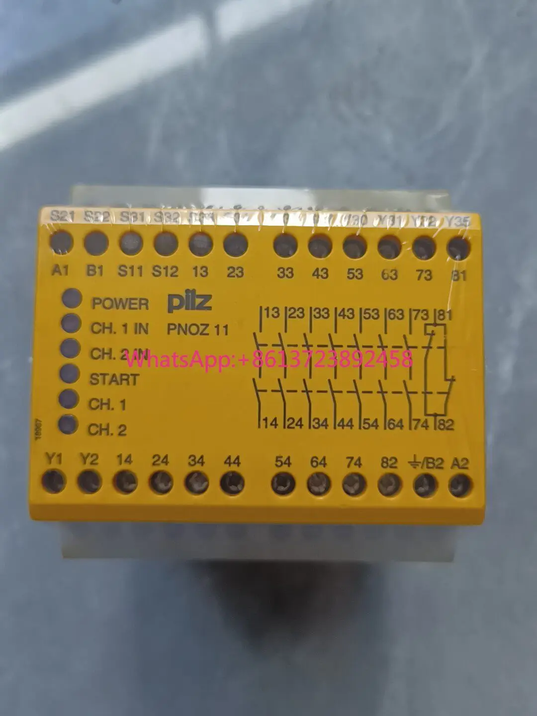 Pilz PNOZ11 774086 safety relay original in stock
Pilz PNOZ11 774086 safety relay original in stock