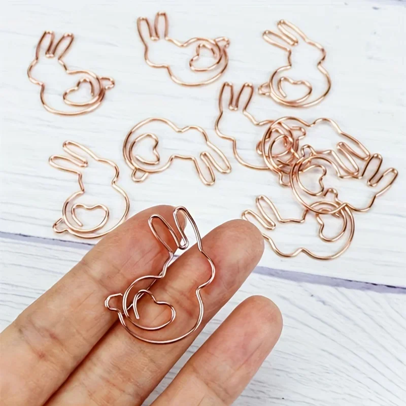 Adorable Rabbit Heart-Shaped Paper Clip Bookmarks - Perfect for Students, Bookmark Organizer, and DIY Craft Projects
Adorable Rabbit Heart-Shaped Paper Clip Bookmarks - Perfect for Students, Bookmark Organizer, and DIY Craft Projects