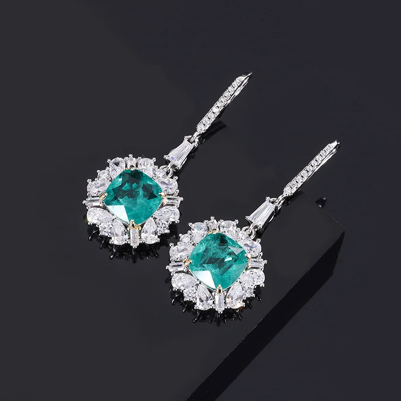 18K Gold Set with PT950 Platinum Emerald Wood and Green Full Diamond Earrings Main Stone 10*10
18K Gold Set with PT950 Platinum Emerald Wood and Green Full Diamond Earrings Main Stone 10*10