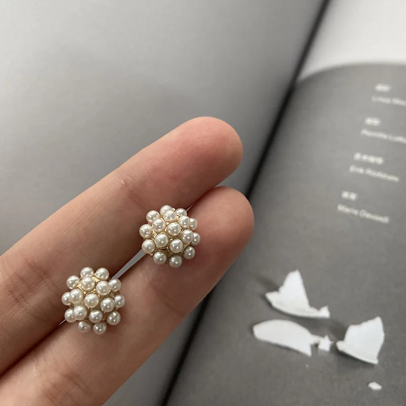 FCXDG 10pcs Beautiful Pearl Buttons for Clothing Sewing Supplies and Accessories Fashion Shirt Cuff Neckline Decorative Buttons
FCXDG 10pcs Beautiful Pearl Buttons for Clothing Sewing Supplies and Accessories Fashion Shirt Cuff Neckline Decorative Buttons