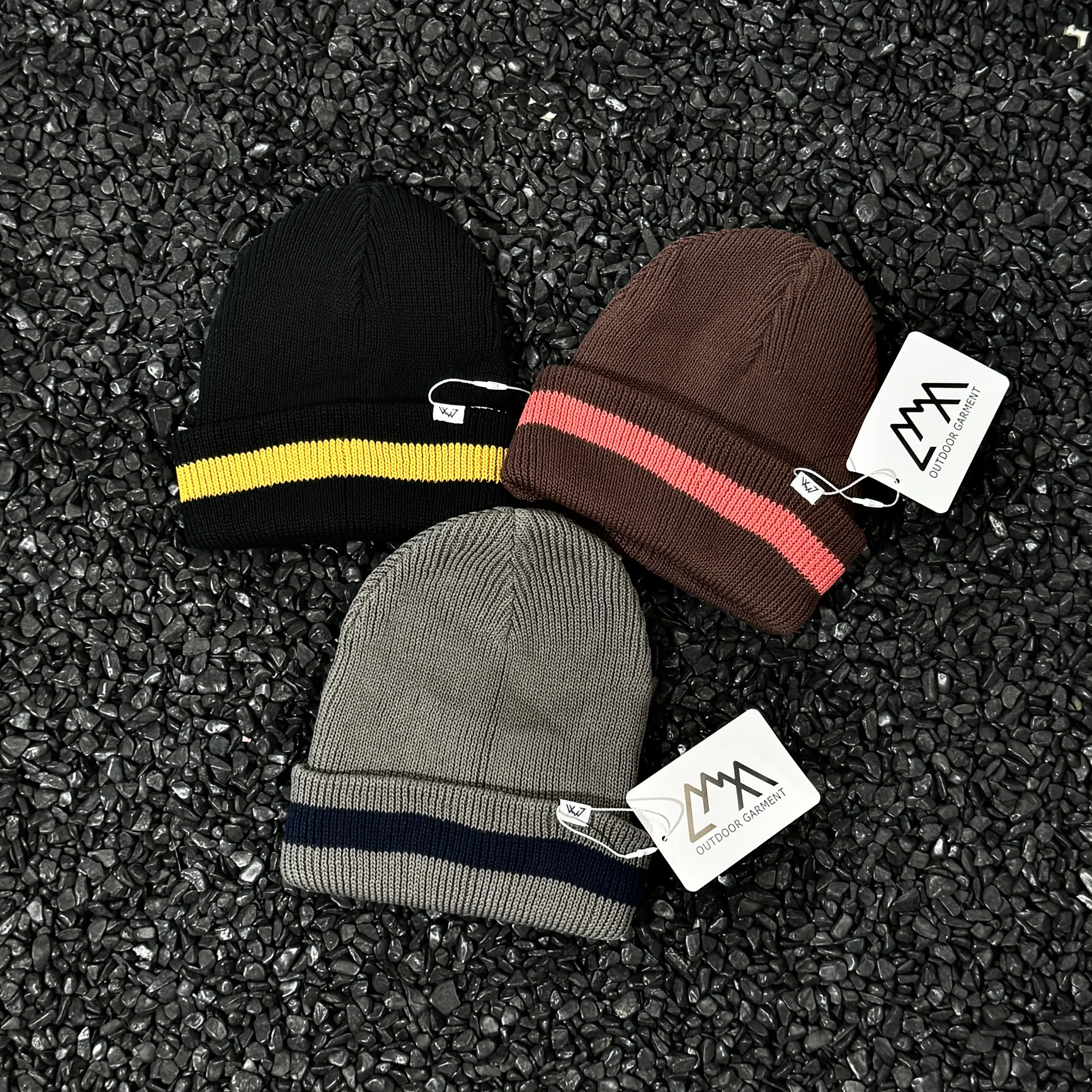 Outdoor functional clothing comfortable outdoor thermal striped cap knitted hat
Outdoor functional clothing comfortable outdoor thermal striped cap knitted hat