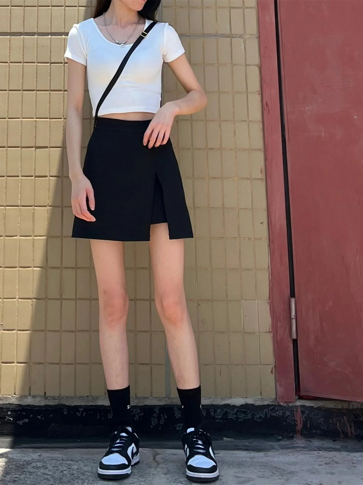 Black High Waist A-Line Skirt for plus Size Women Summer New Style Slimming Half-length Split Skirt Pants Suit Short Skirt
Black High Waist A-Line Skirt for plus Size Women Summer New Style Slimming Half-length Split Skirt Pants Suit Short Skirt
