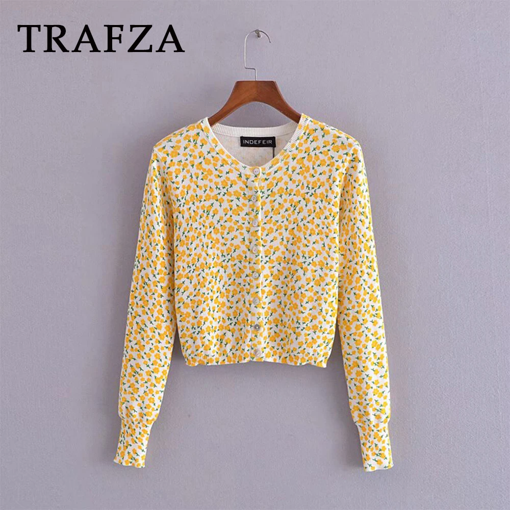 TRAFZA 2024 Spring Summer Women Casual Knitted Cardigan Single Breasted O-Neck Jacquard Coats Fashion Women Vintage Sweaters
TRAFZA 2024 Spring Summer Women Casual Knitted Cardigan Single Breasted O-Neck Jacquard Coats Fashion Women Vintage Sweaters