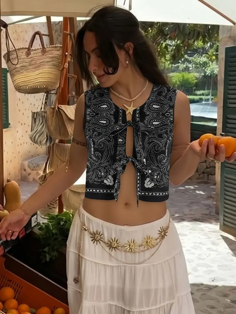 HH Fashion Womens Retro Paisley Print Vest Classic Tank Bow Lace Up for Elegant Style Casual Weekend Vintage High Street Tops
HH Fashion Womens Retro Paisley Print Vest Classic Tank Bow Lace Up for Elegant Style Casual Weekend Vintage High Street Tops