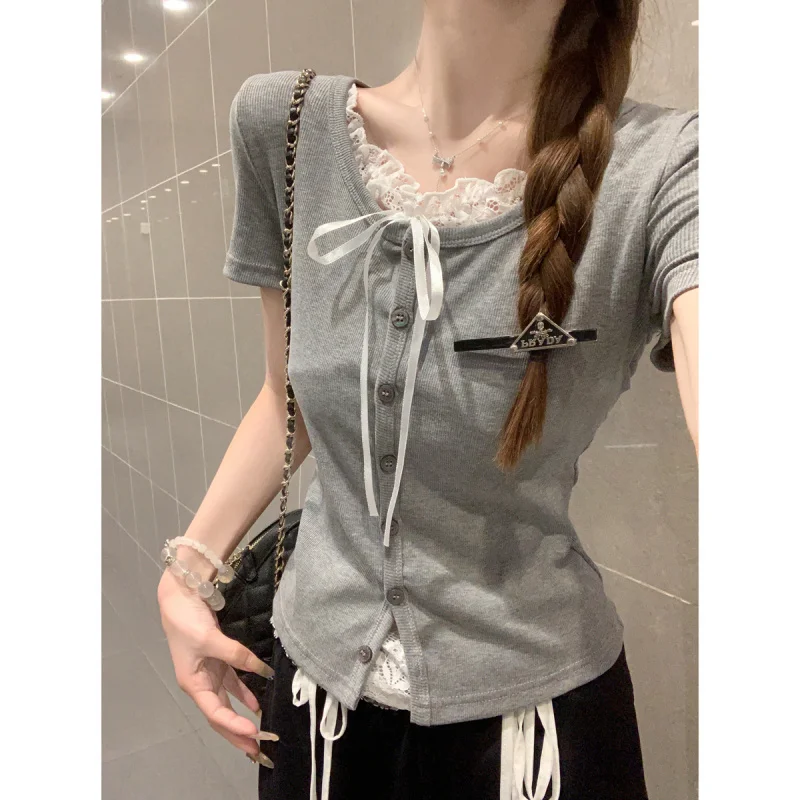 Selected 2025 Summer New Korean Style Desire Color-Block Lace Patchwork Two-Piece Single-Breasted Short Sleeve-Shirt
Selected 2025 Summer New Korean Style Desire Color-Block Lace Patchwork Two-Piece Single-Breasted Short Sleeve-Shirt