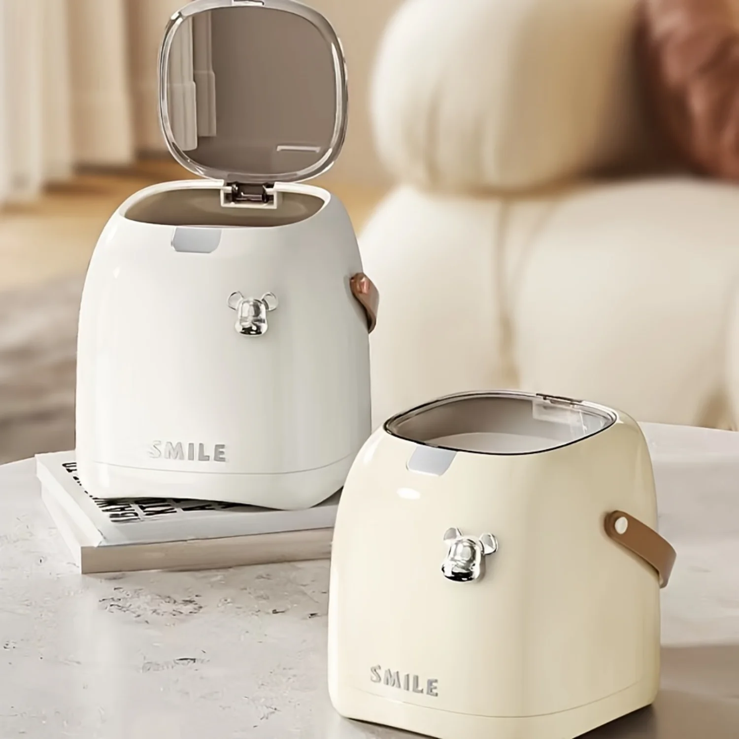 Desktop Trash Bin, Press Type Living Room, Bedroom, Cute Miscellaneous Bin, Office Desk, Dining Room, Ins Air Trash Bin
Desktop Trash Bin, Press Type Living Room, Bedroom, Cute Miscellaneous Bin, Office Desk, Dining Room, Ins Air Trash Bin