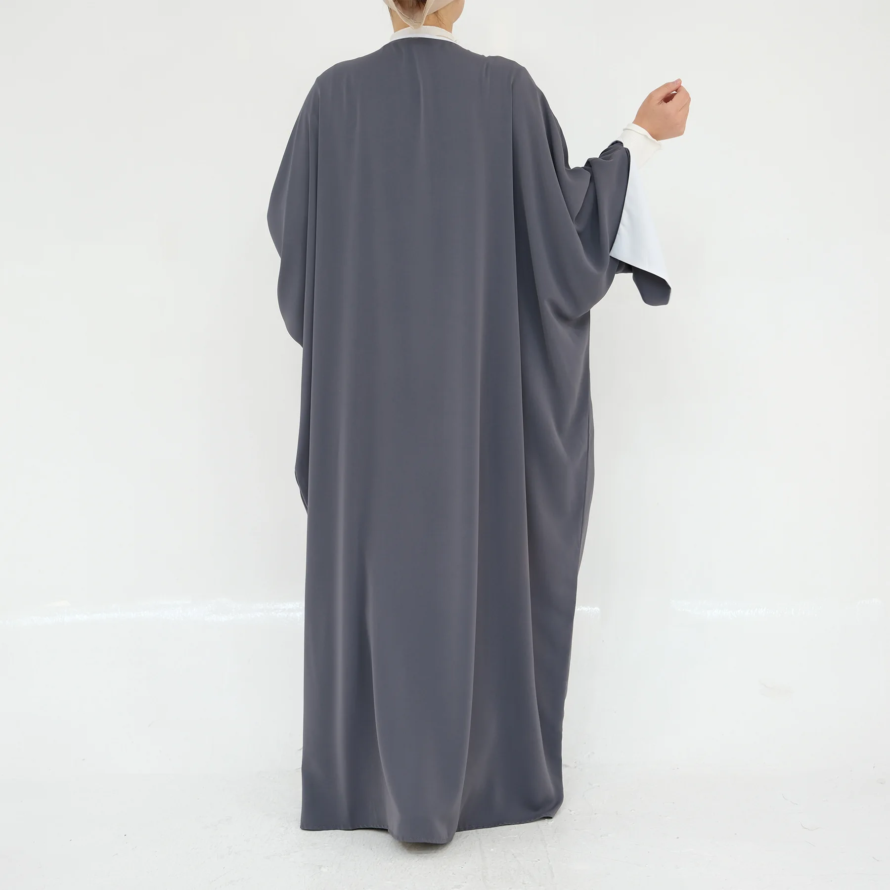 Eid Ramadan Open Front Abaya Muslim Women Batwing Sleeve Dubai Kaftan Modest Kimono Long Robe Saudi Turkish Islamic Clothing
Eid Ramadan Open Front Abaya Muslim Women Batwing Sleeve Dubai Kaftan Modest Kimono Long Robe Saudi Turkish Islamic Clothing