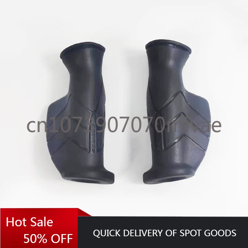 For Seadoo BRP Deep Black Handle Grip Spark900 RXP RXT GTX GTI GTS GTR 90 130 155 170 215 230 260 300 OEM:277001946 277001624
For Seadoo BRP Deep Black Handle Grip Spark900 RXP RXT GTX GTI GTS GTR 90 130 155 170 215 230 260 300 OEM:277001946 277001624