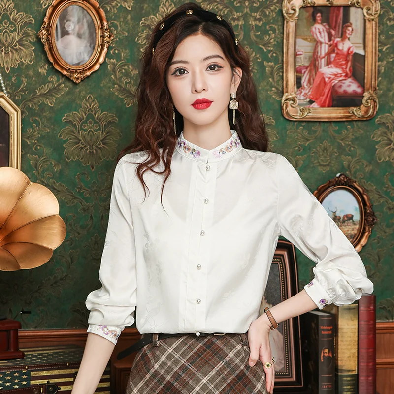 New Chinese Style Women's Shirt Top Early Autumn New Embroidered Jacquard Mulberry Silk Blouse White
New Chinese Style Women's Shirt Top Early Autumn New Embroidered Jacquard Mulberry Silk Blouse White