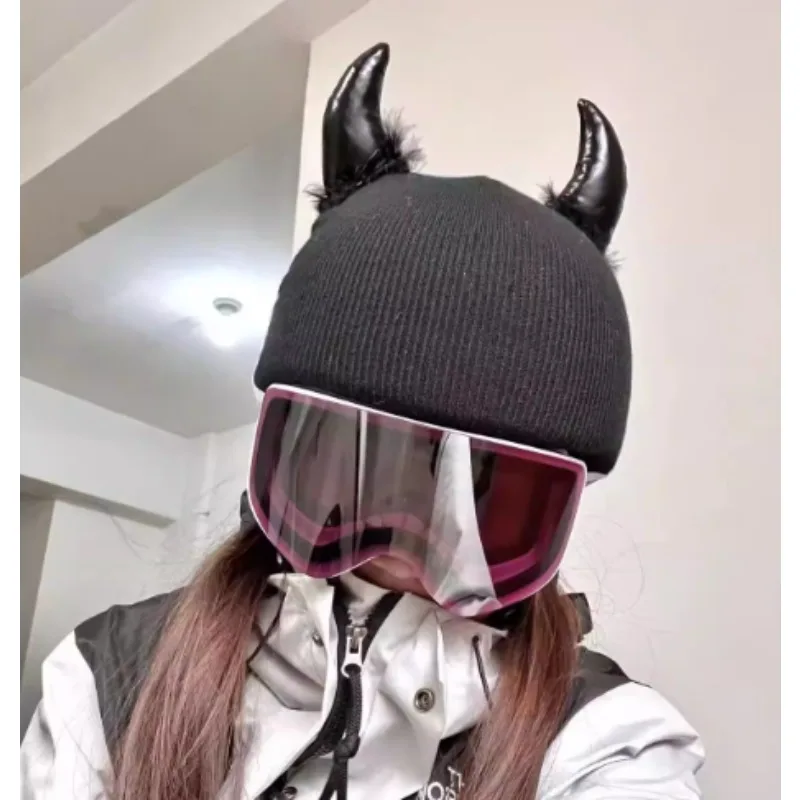 Чехлы для лыжных шлемов: персонализированные, с мультяшным дизайном, для одинарных и двойных досок, для активного отдыха, вязаные, милые, для украшения лыжного шлема
Чехлы для лыжных шлемов: персонализированные, с мультяшным дизайном, для одинарных и двойных досок, для активного отдыха, вязаные, милые, для украшения лыжного шлема