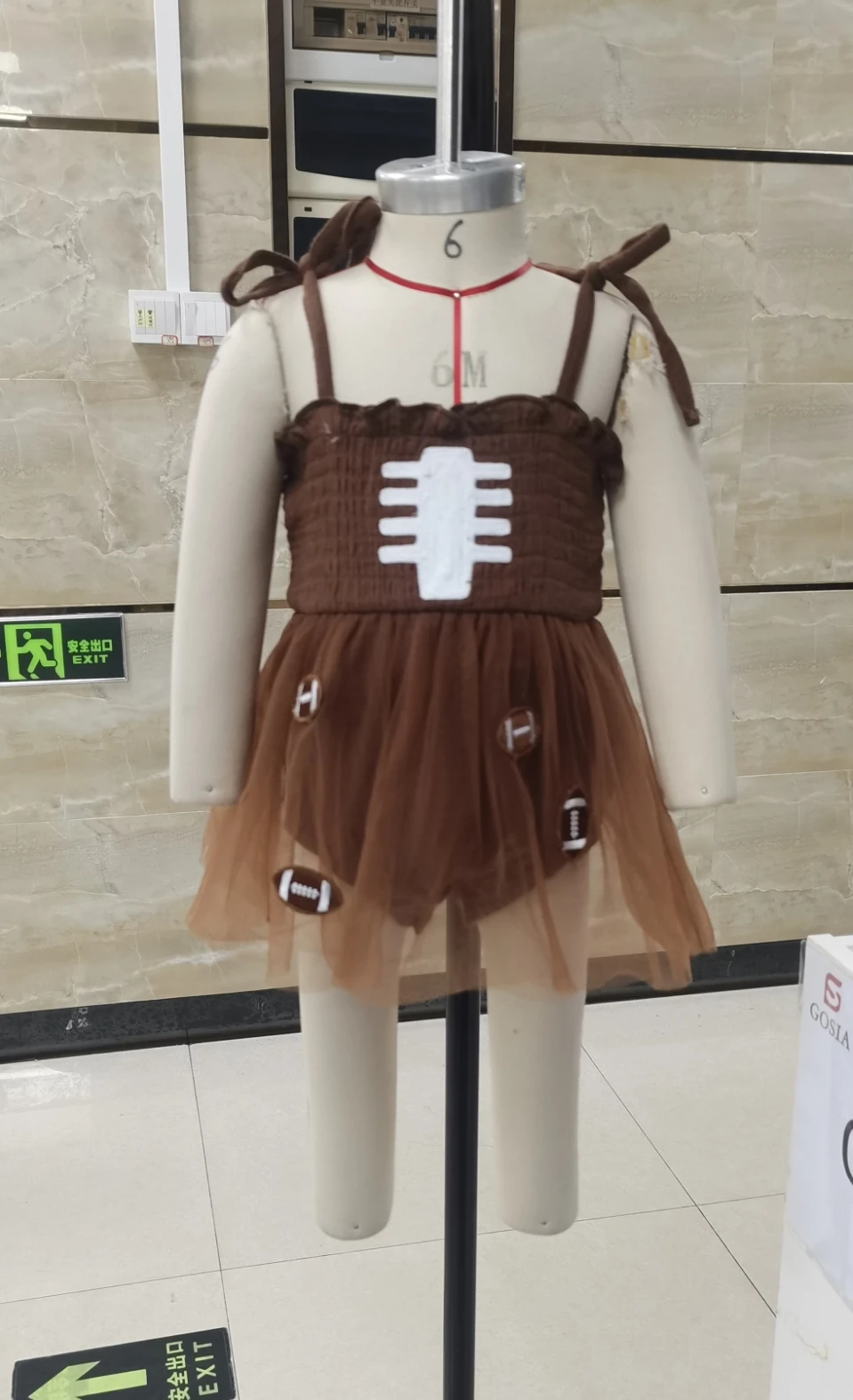 Baby Clothing Girl Fall Outfit Infant Football Embroidery Tie-up Sleeveless Romper Dress Bow Headband Newborn Clothes Set
Baby Clothing Girl Fall Outfit Infant Football Embroidery Tie-up Sleeveless Romper Dress Bow Headband Newborn Clothes Set