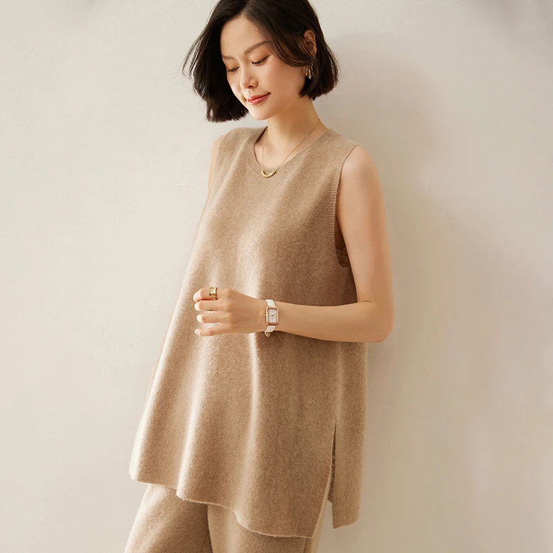 2024 Autumn New Women Waistcoat 100% Cashmere Knitted Pullover Vest O-Neck Sleeveless Sweater Winter Female Soft Warm Waistcoat
2024 Autumn New Women Waistcoat 100% Cashmere Knitted Pullover Vest O-Neck Sleeveless Sweater Winter Female Soft Warm Waistcoat