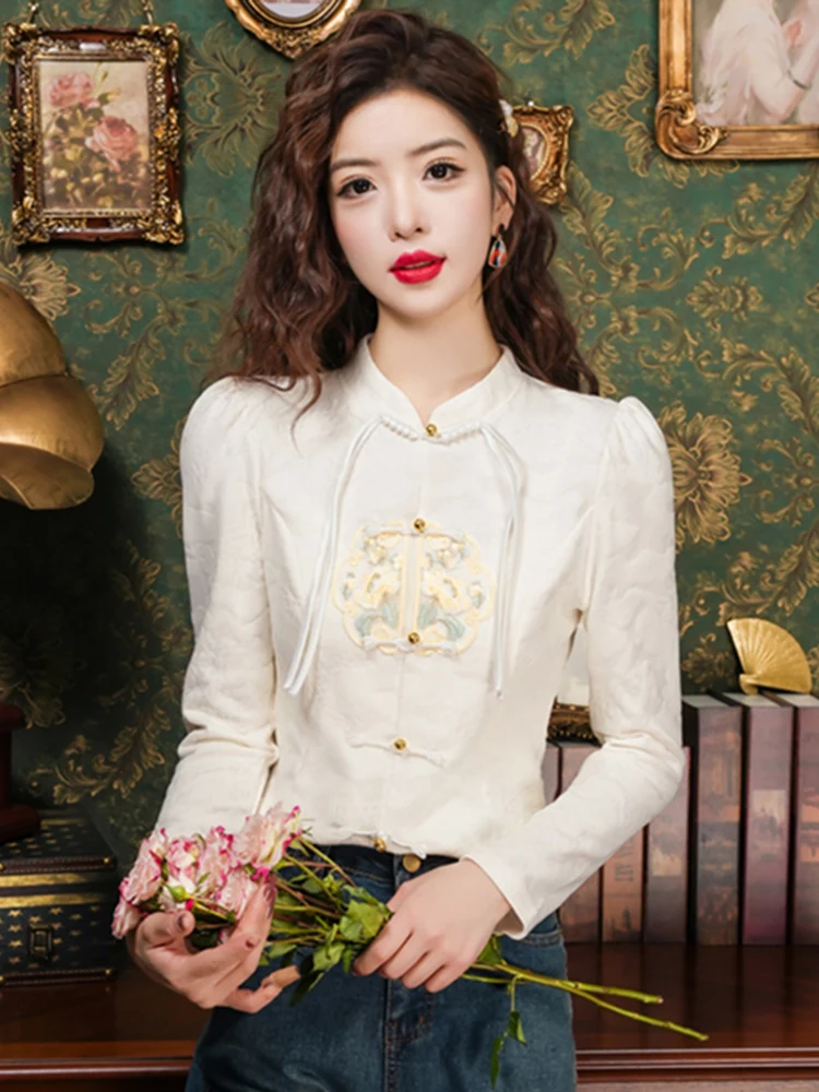 New Chinese Sle Long Sve Embroidered irt Women's Spring Faion Slimming Top Ele National Sle Small irt
New Chinese Sle Long Sve Embroidered irt Women's Spring Faion Slimming Top Ele National Sle Small irt