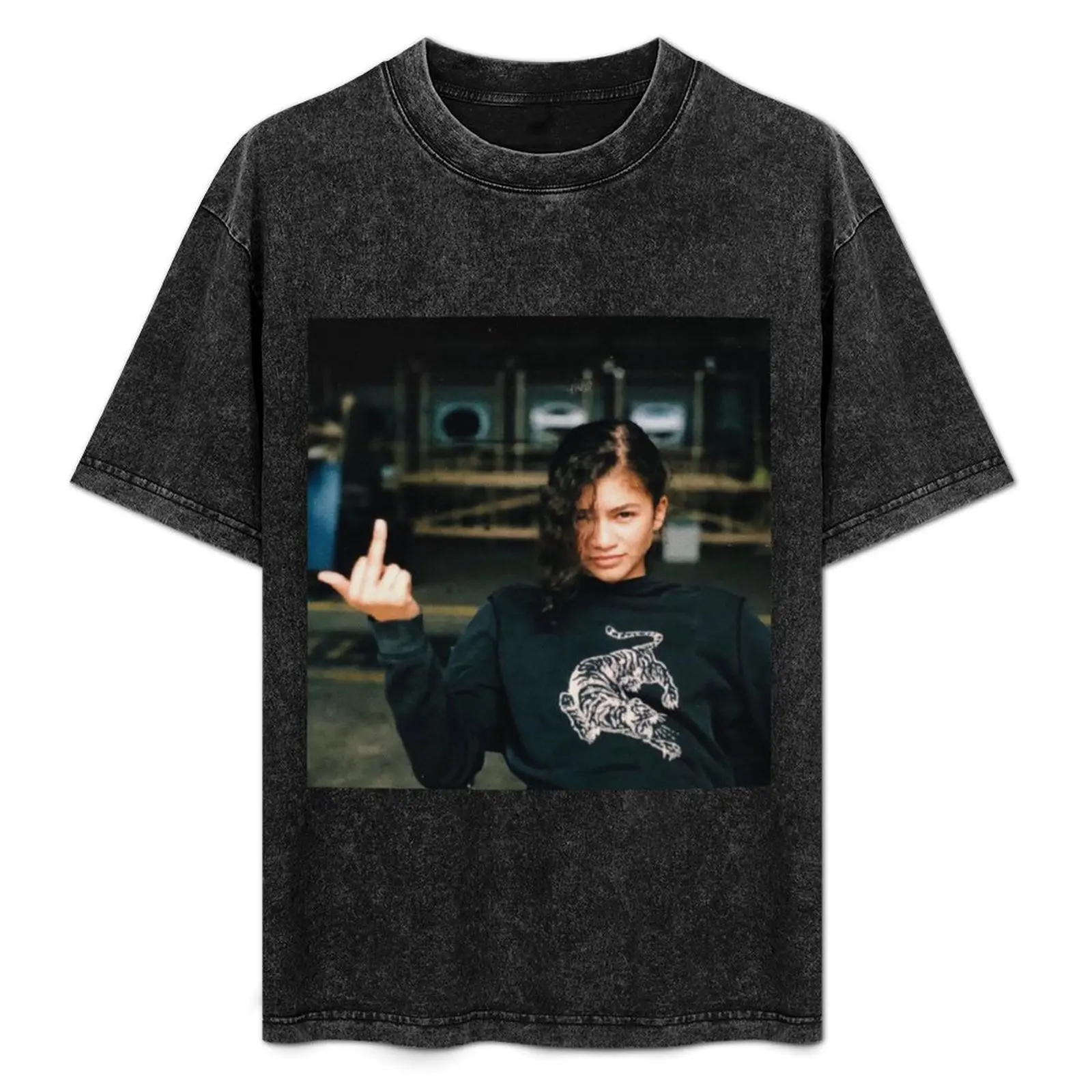 drake loves rue T-Shirt Big and Tall Basic Tee Shirt
drake loves rue T-Shirt Big and Tall Basic Tee Shirt