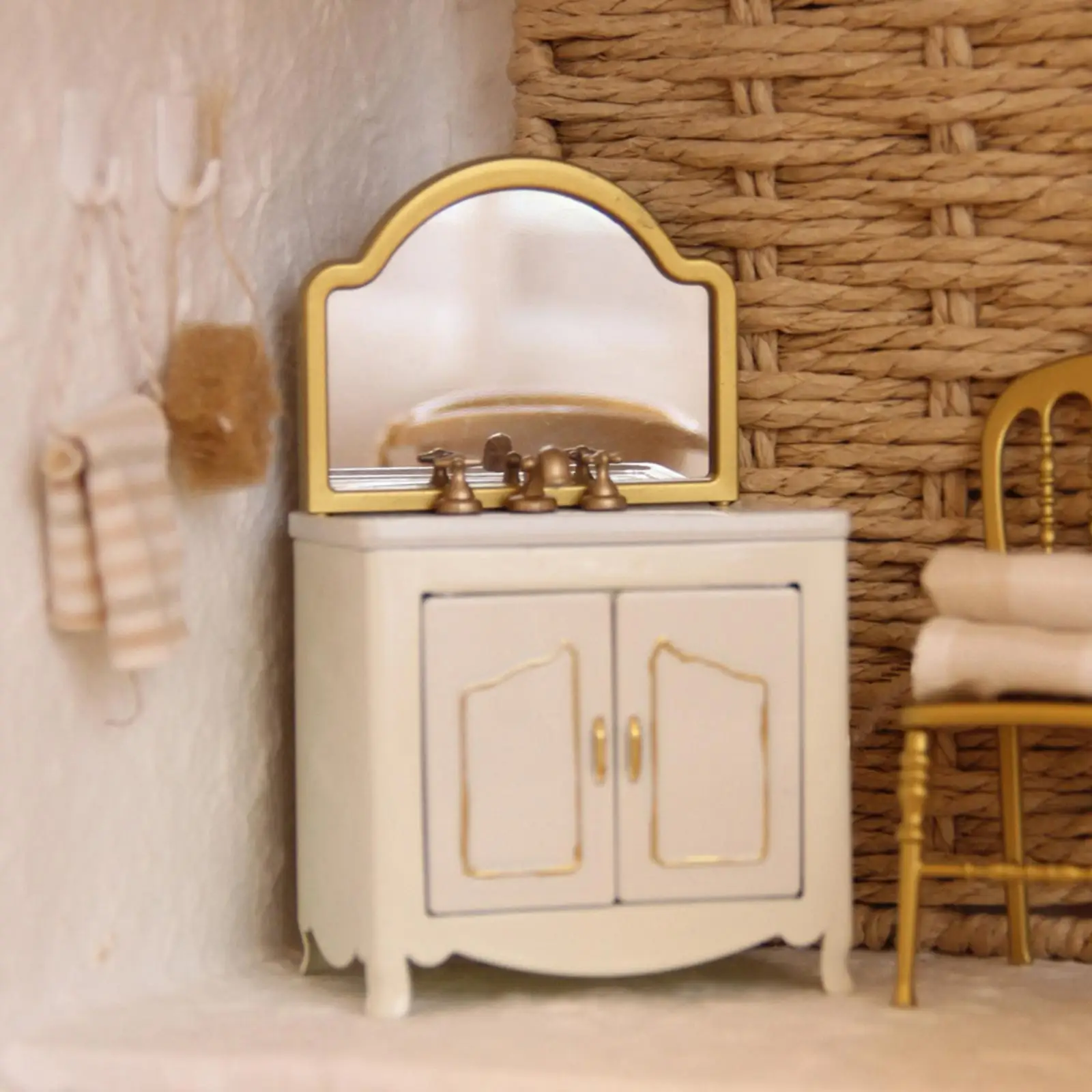 Miniature Bathroom Cabinet with Sink 1/12 Mini Toy Model Dollhouse Accessory
Miniature Bathroom Cabinet with Sink 1/12 Mini Toy Model Dollhouse Accessory