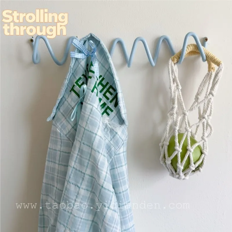 Крючок для одежды MOMO Ins Wave Hook, синий, настенный, креативный, в стиле дофамин, для прихожей, для хранения одежды
Крючок для одежды MOMO Ins Wave Hook, синий, настенный, креативный, в стиле дофамин, для прихожей, для хранения одежды