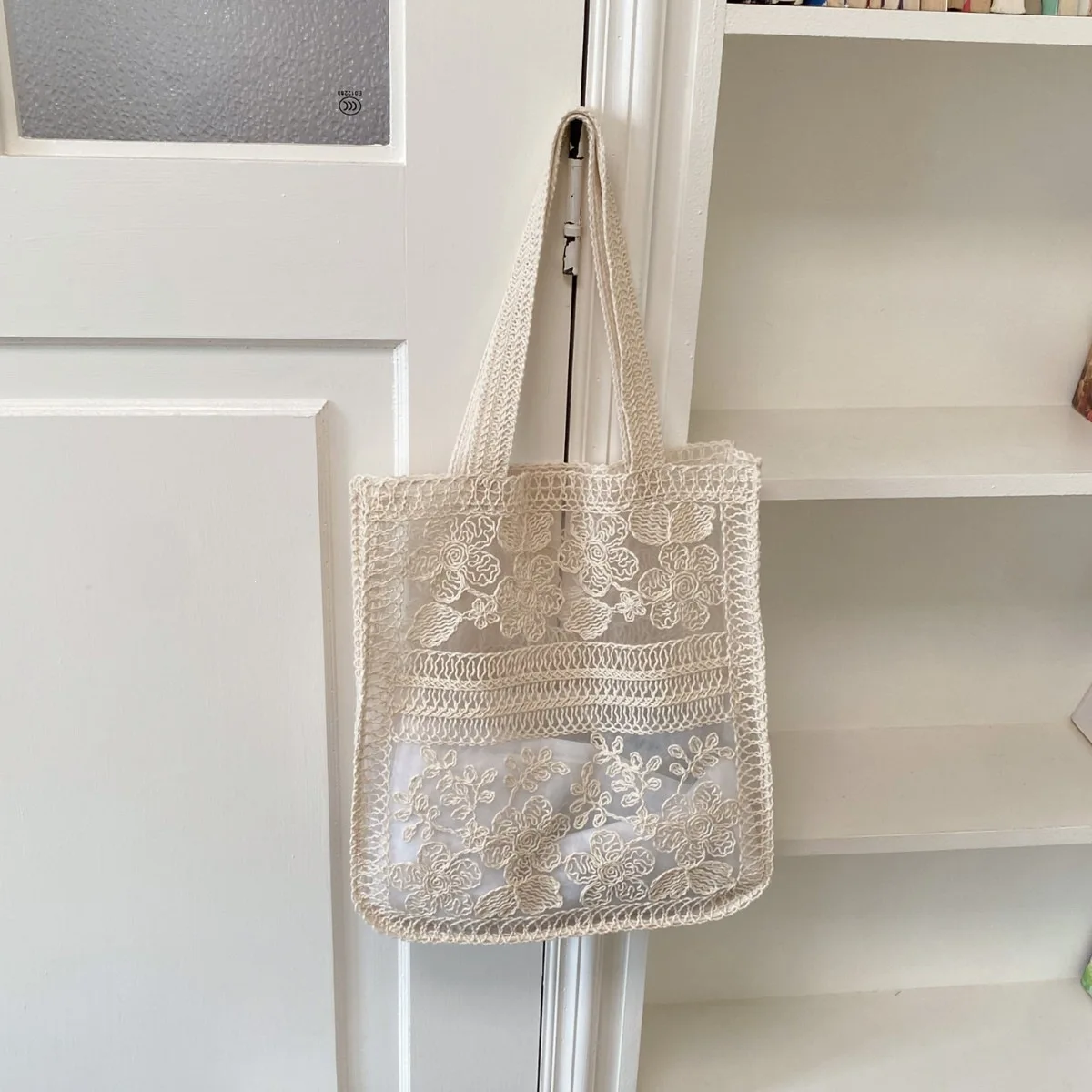 Women Fashion Woven lace Shoulder Bag Large Capacity Mesh Tote Handbag Retro Vintage Handheld Beach Summer Holiday
Women Fashion Woven lace Shoulder Bag Large Capacity Mesh Tote Handbag Retro Vintage Handheld Beach Summer Holiday