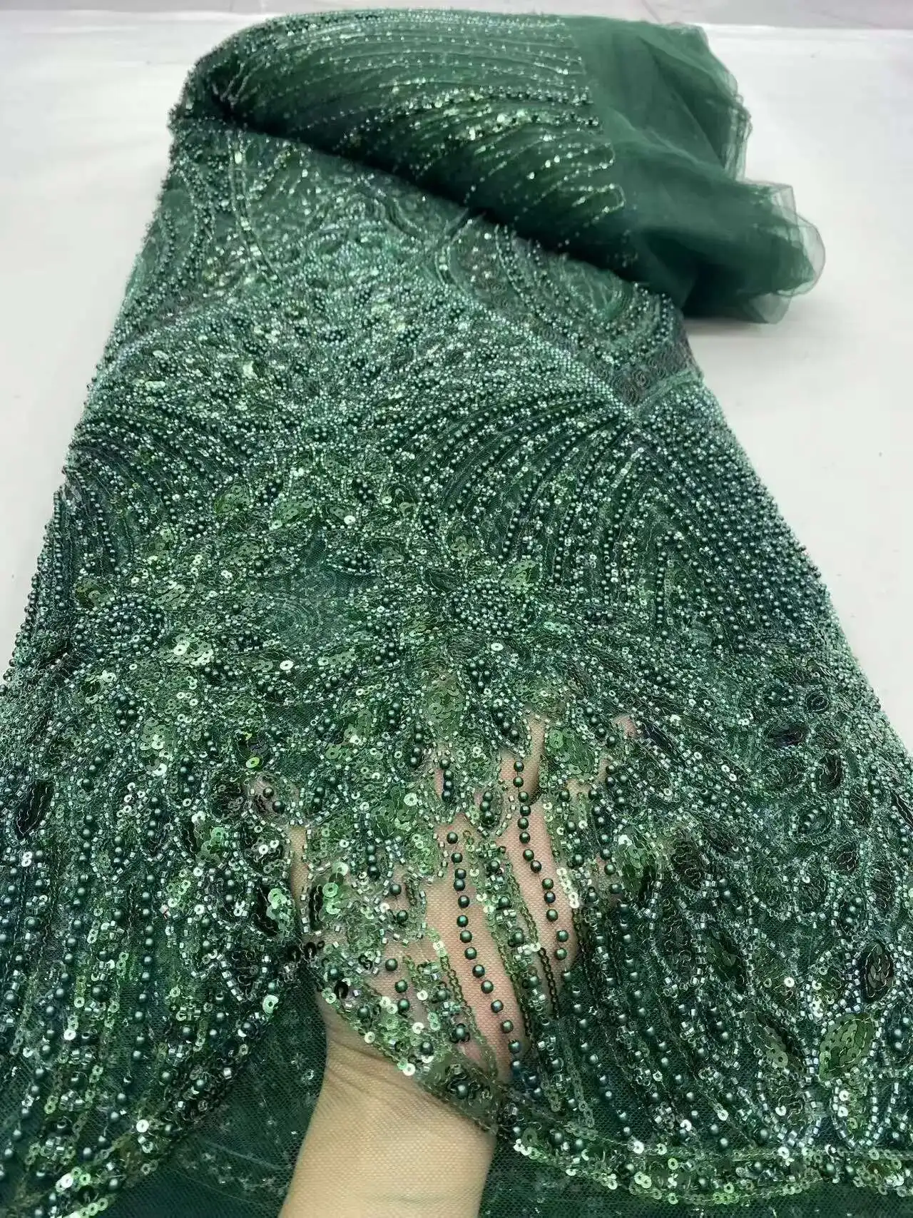 African Sequins Beaded Lace Fabric 2025 High Quality Sequence Embroidery French Nigerian Lace Fabric For Wedding Dress Material
African Sequins Beaded Lace Fabric 2025 High Quality Sequence Embroidery French Nigerian Lace Fabric For Wedding Dress Material