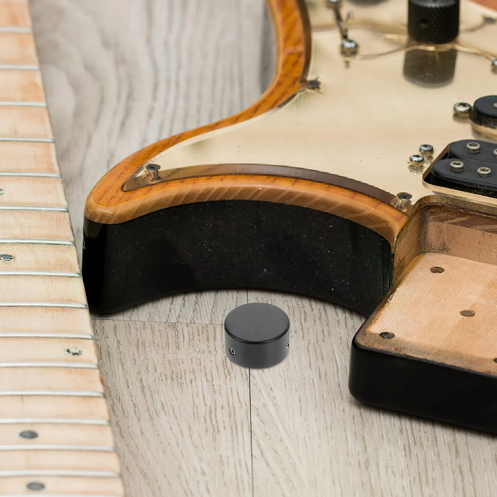 Guitar Effect Cap Black Potentiometer Switch Electronic Knobs For Bass Accessories Replacement Parts Potentiometer Switch
Guitar Effect Cap Black Potentiometer Switch Electronic Knobs For Bass Accessories Replacement Parts Potentiometer Switch