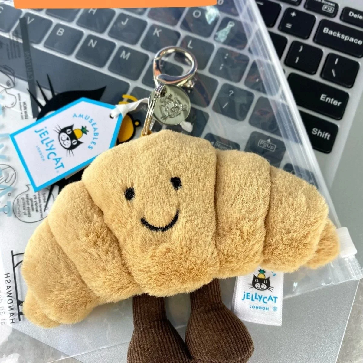 Jellycats Croissant Series Croissant Keychain Plush Sun Bag Doll Kawaii Soft Stuffed Pendant Birthday Gift For Boy Gril
Jellycats Croissant Series Croissant Keychain Plush Sun Bag Doll Kawaii Soft Stuffed Pendant Birthday Gift For Boy Gril