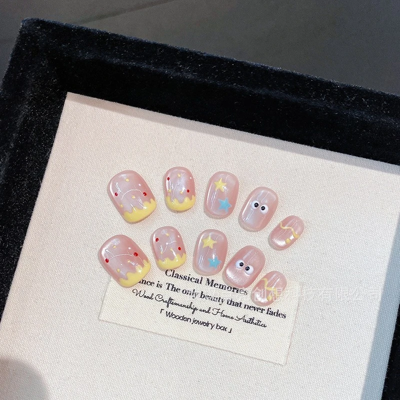 24pcs Hand Drawn Polka Dot Monster Graffiti Handmade Press on Nails Simple Nails Full Cover Wearable False Nails 
24pcs Hand Drawn Polka Dot Monster Graffiti Handmade Press on Nails Simple Nails Full Cover Wearable False Nails
