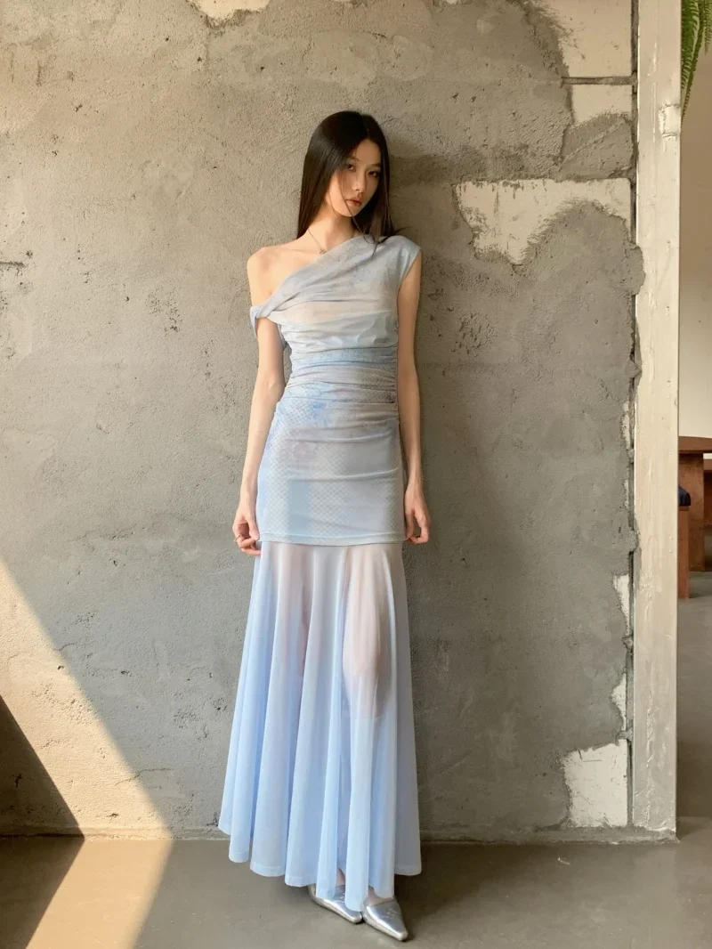 Printed Mesh Diagonal Shoulder Dress For Women In Summer, Original Atmosphere, Slightly Transparent A-Line Sheer Dress
Printed Mesh Diagonal Shoulder Dress For Women In Summer, Original Atmosphere, Slightly Transparent A-Line Sheer Dress