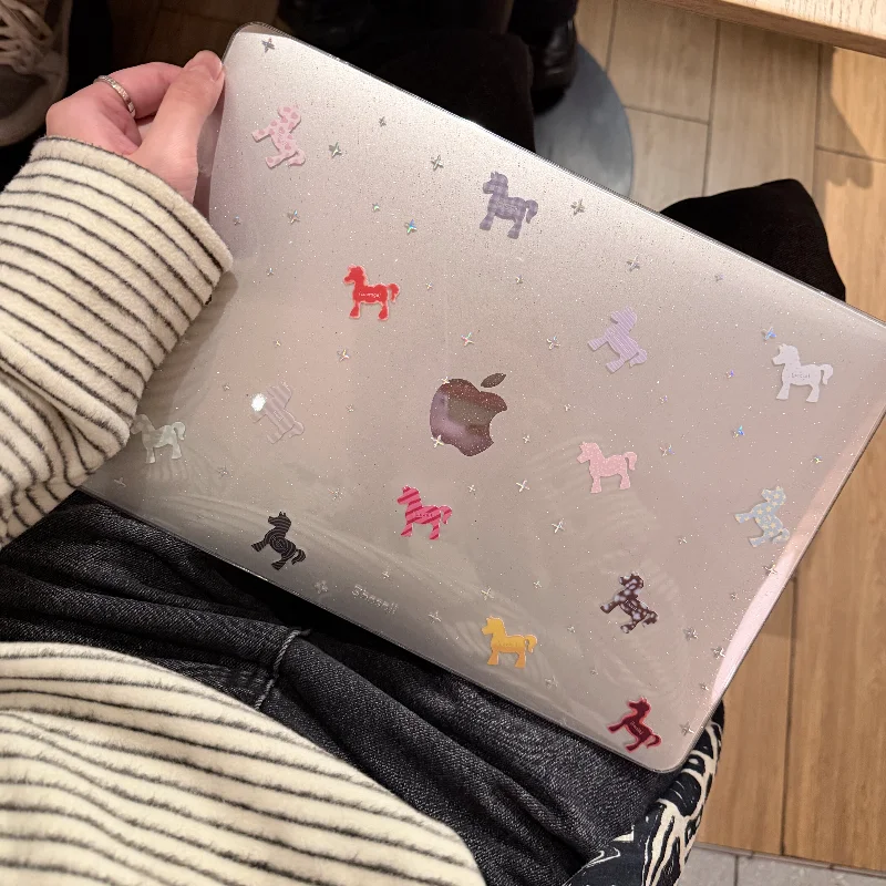 Cartoon Horse Cute Korea Shining Laptop Case For Macbook Air 13.6 M4 NEO 15 M3 Hard Cover For Mac Book Pro 13 M1 M2 14 M4 M5 16
Cartoon Horse Cute Korea Shining Laptop Case For Macbook Air 13.6 M4 NEO 15 M3 Hard Cover For Mac Book Pro 13 M1 M2 14 M4 M5 16