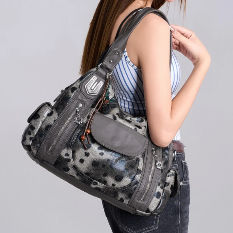 Retro Washed Denim Biker Bag for Women, Large Capacity Multi-Pocket Shoulder Crossbody Handbag, Top Handle Casual Сумка Y2K
Retro Washed Denim Biker Bag for Women, Large Capacity Multi-Pocket Shoulder Crossbody Handbag, Top Handle Casual Сумка Y2K
