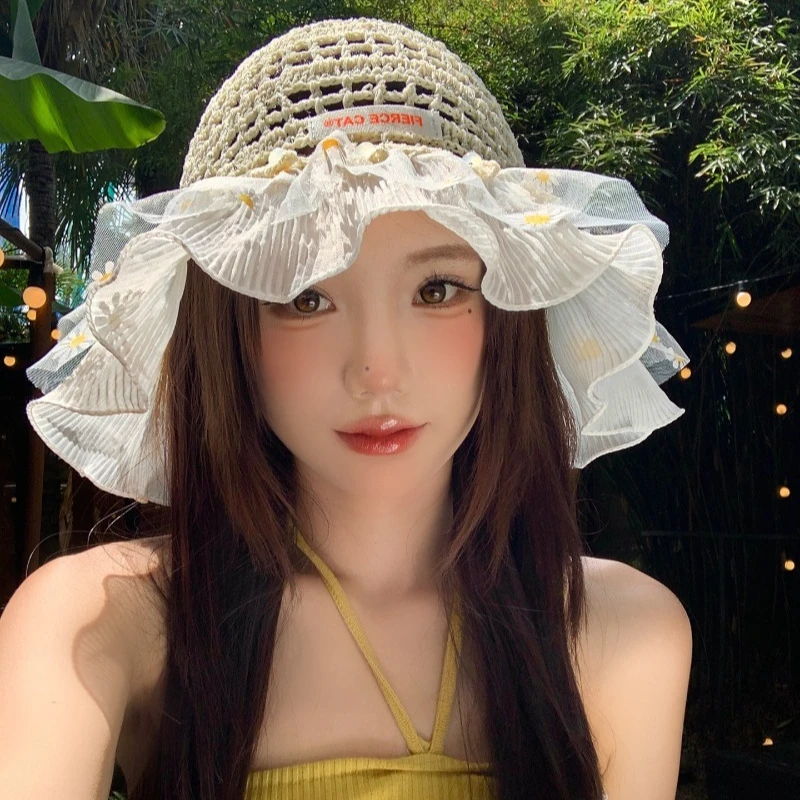 New Daisy Lace Hollow Knitted Sun Cap Summer Vacation Large Brim Spliced sunshade Foldable Breathable Bucket Hat for Women's
New Daisy Lace Hollow Knitted Sun Cap Summer Vacation Large Brim Spliced sunshade Foldable Breathable Bucket Hat for Women's