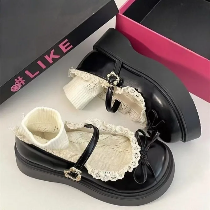 Коричневые маленькие кожаные туфли с круглым носком на толстой подошве, новинка весны/лета 2025 года, универсальные туфли Мэри Джейн с неглубоким носком, кружевная женская обувь
Коричневые маленькие кожаные туфли с круглым носком на толстой подошве, новинка весны/лета 2025 года, универсальные туфли Мэри Джейн с неглубоким носком, кружевная женская обувь