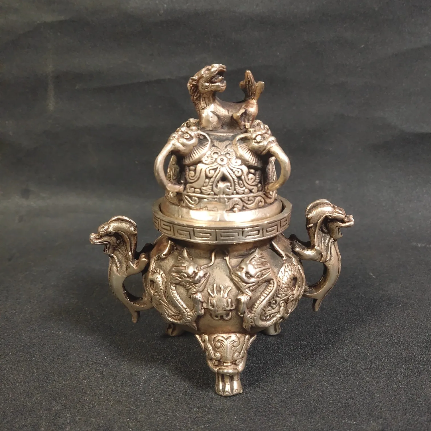 Collectible White Copper Double Dragon Incense Burner, Finely Crafted
Collectible White Copper Double Dragon Incense Burner, Finely Crafted