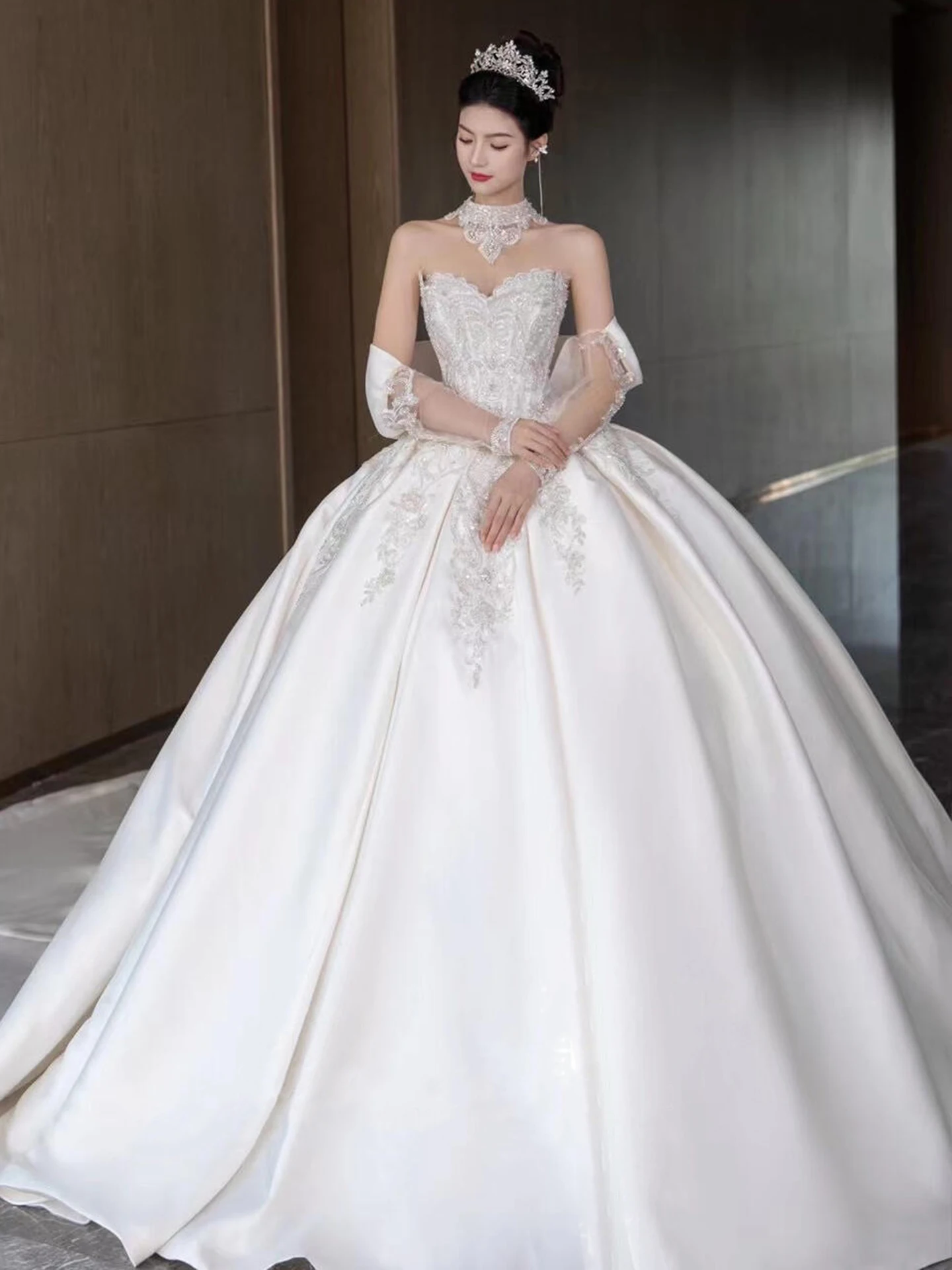 Silk Satin Wedding Dr Vintage Strapl Bridal Gown Lightweight Fabric Princ Sle Floor Length for Young Brides
Silk Satin Wedding Dr Vintage Strapl Bridal Gown Lightweight Fabric Princ Sle Floor Length for Young Brides
