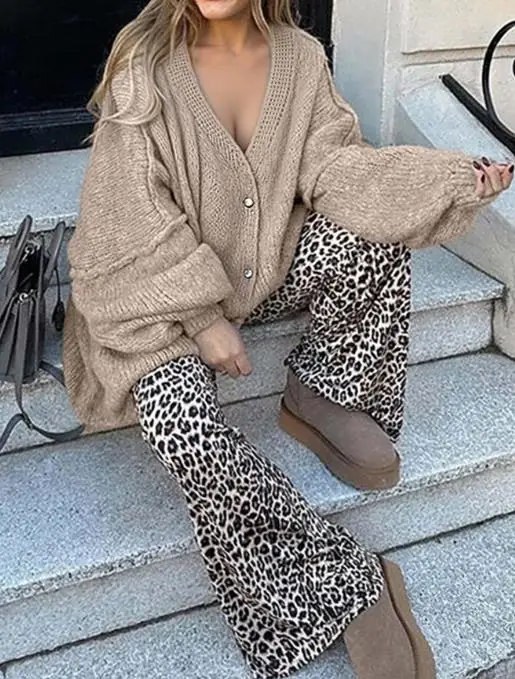 Women's Clothing 2025 Autumn Casual Simple Wide Sleeved Woolen Shirt Sweater Fashionable Loose Comfortable Cardigan Sweater
Women's Clothing 2025 Autumn Casual Simple Wide Sleeved Woolen Shirt Sweater Fashionable Loose Comfortable Cardigan Sweater