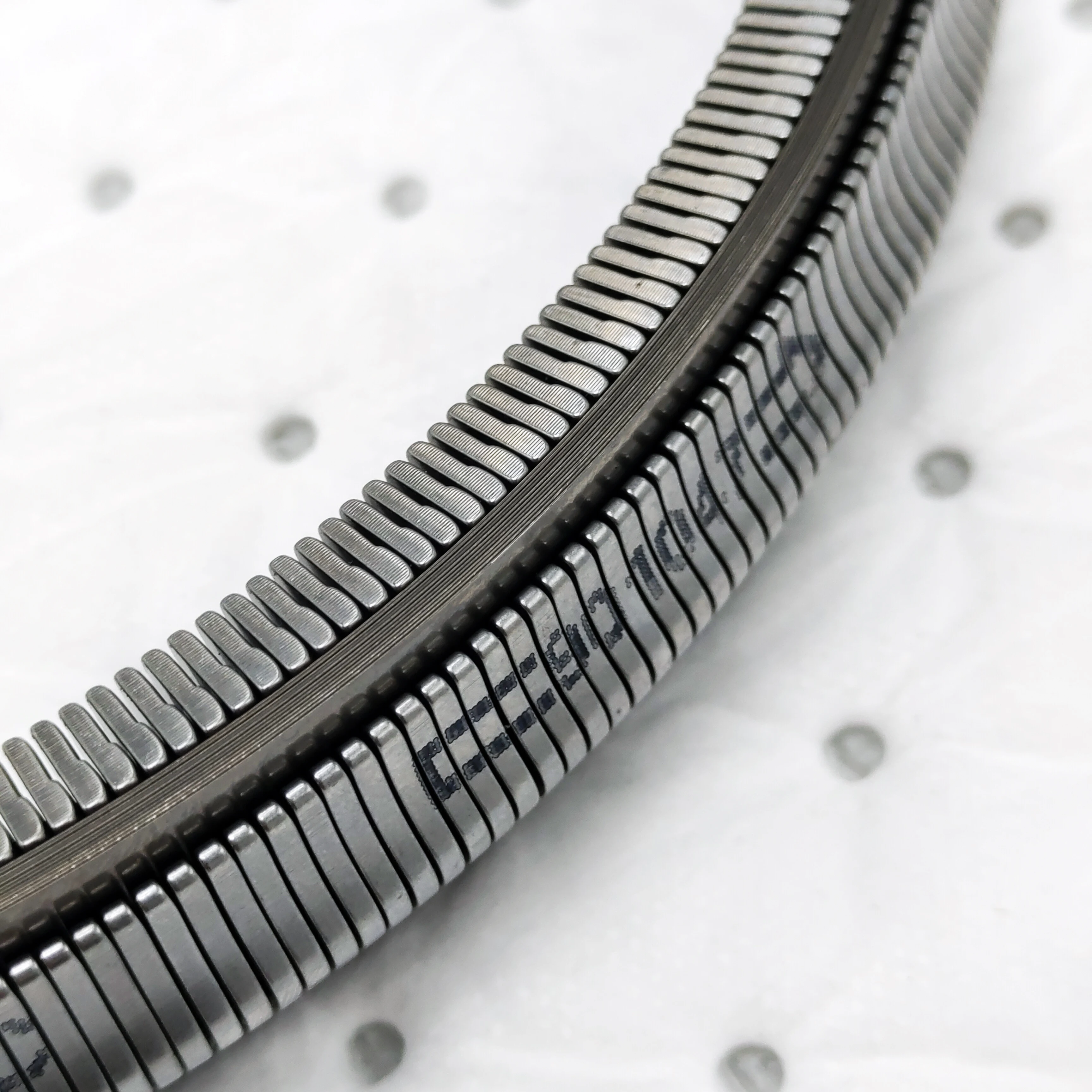 JF011E RE0F10A CVT Chain Belt 901083 901066 901047 for Automatic Transmission Mitsubishi Nissan Dodge Auto Parts 100% Original
JF011E RE0F10A CVT Chain Belt 901083 901066 901047 for Automatic Transmission Mitsubishi Nissan Dodge Auto Parts 100% Original