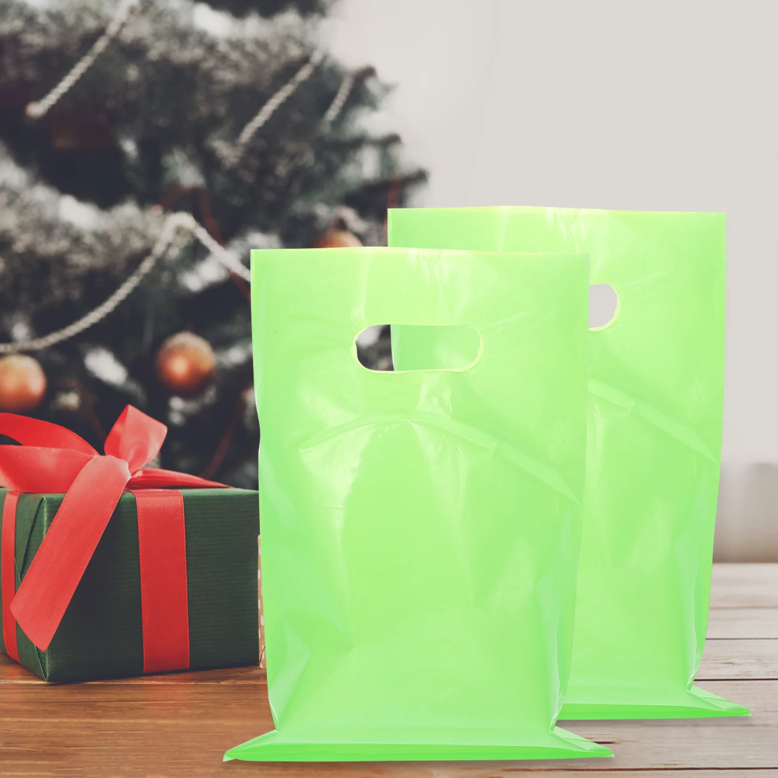 200Pcs Plastic Merchandise Gift Bags Small Business Pouches with Handle Durable Shopping Bags for Jewelry Retail
200Pcs Plastic Merchandise Gift Bags Small Business Pouches with Handle Durable Shopping Bags for Jewelry Retail