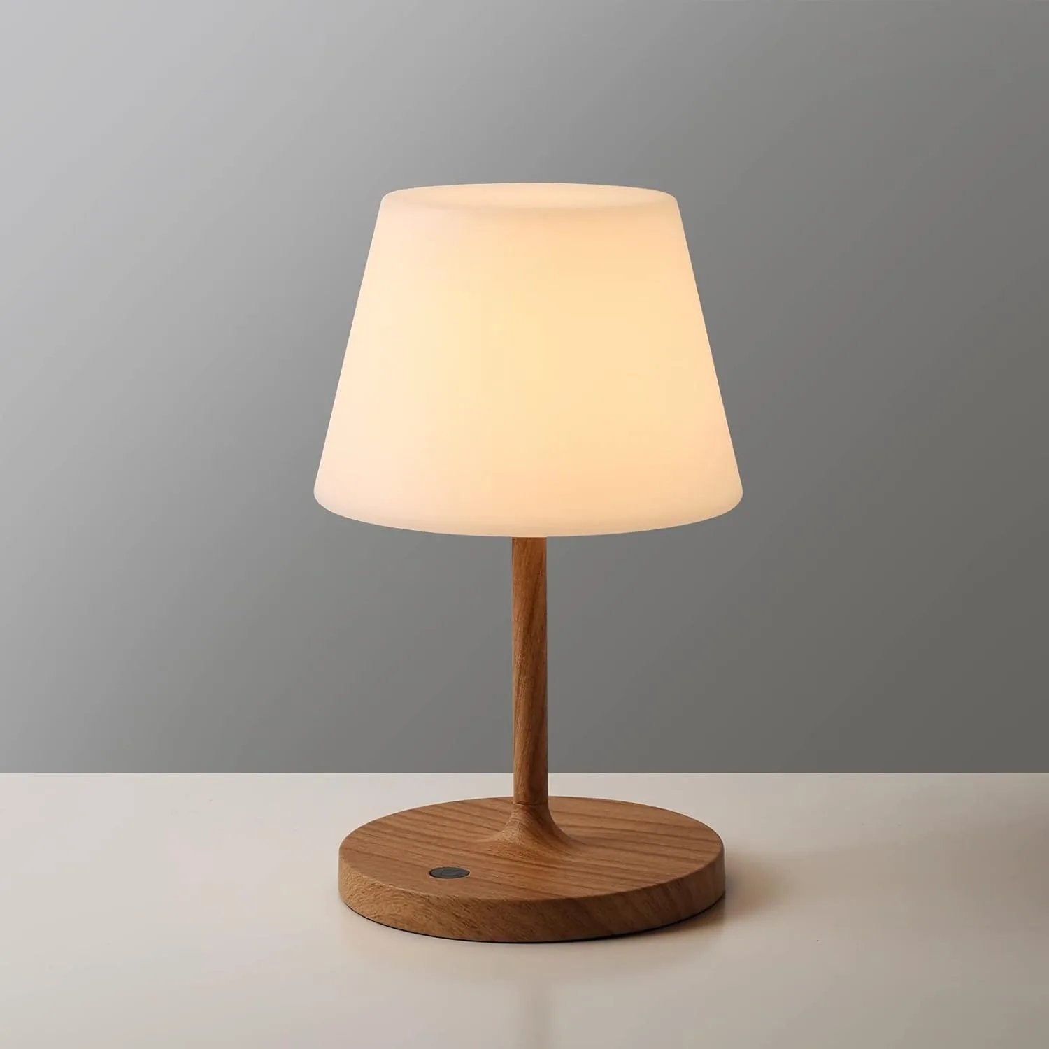 Outdoor battery powered desk lamp waterproof, 4000mAh cordless rechargeable, touch dimmable desk lamp, H9.6 inches, wood grain
Outdoor battery powered desk lamp waterproof, 4000mAh cordless rechargeable, touch dimmable desk lamp, H9.6 inches, wood grain