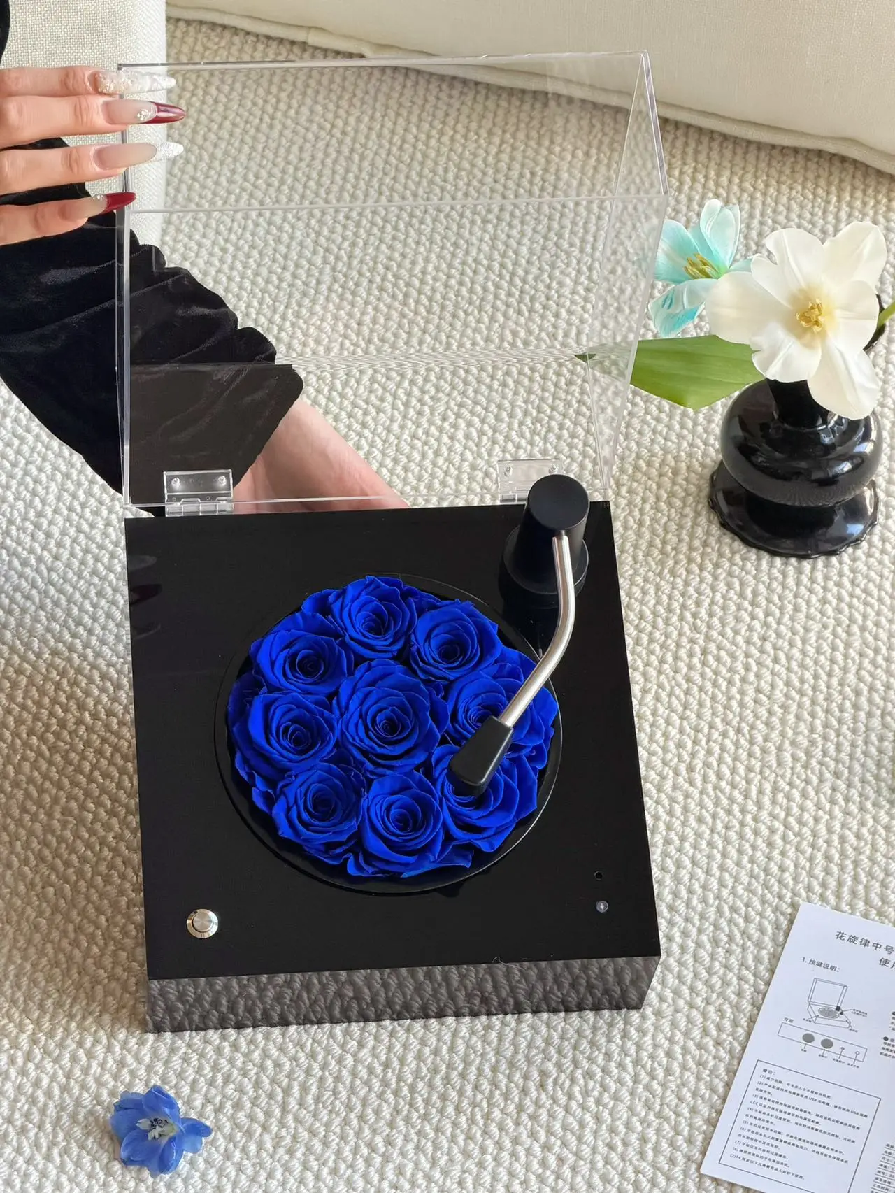 9 Heads Preserved Rose Luxury Bluetooth Acrylic Turntable Music Box For Graduation Christmas Thanksgiving Mother's Day
9 Heads Preserved Rose Luxury Bluetooth Acrylic Turntable Music Box For Graduation Christmas Thanksgiving Mother's Day