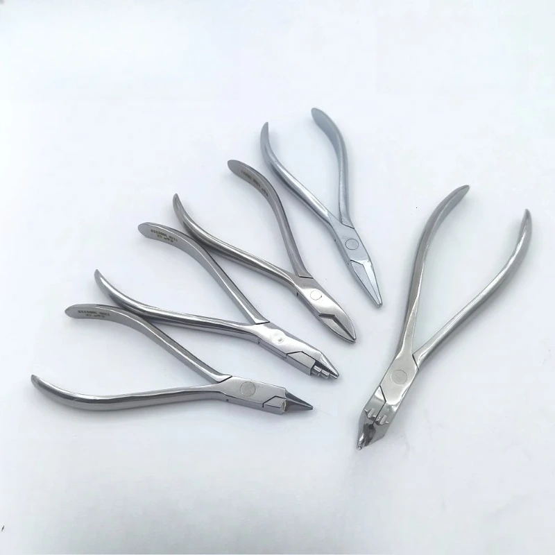 Dental technician Weirong stainless steel Sandes trapezoidal Sun and Moon three-pronged clasp forming pliers
Dental technician Weirong stainless steel Sandes trapezoidal Sun and Moon three-pronged clasp forming pliers