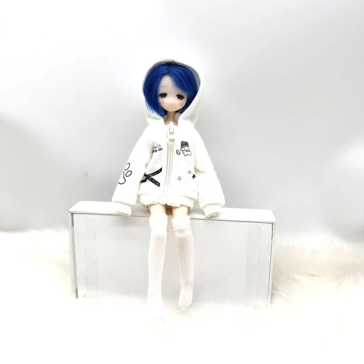Комплект одежды для куклы 1/6 (куртка на молнии + носки) для кукол Azone, игрушки для девочек, подарок для игры в домик, аксессуары для кукол, без куклы
Комплект одежды для куклы 1/6 (куртка на молнии + носки) для кукол Azone, игрушки для девочек, подарок для игры в домик, аксессуары для кукол, без куклы