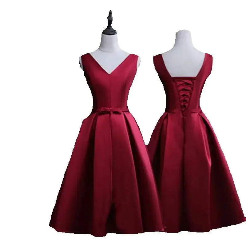 V-Neck Satin Dress Black Ball Gown Party Prom Dresses Lace-Up Ball Dress Elegant Stage Birthday Cocktail Dress Graduation Gown
V-Neck Satin Dress Black Ball Gown Party Prom Dresses Lace-Up Ball Dress Elegant Stage Birthday Cocktail Dress Graduation Gown
