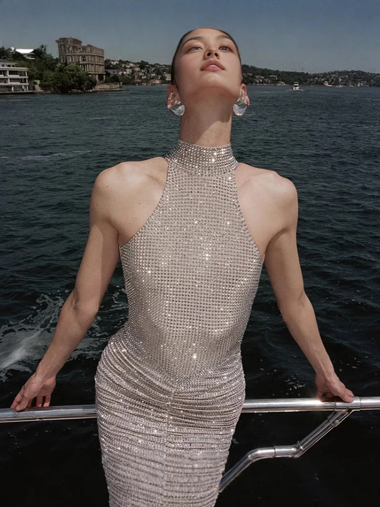 Luxury Diamonds Long Dresses Spring Women Sleeveless Backless Slim Dress Summer High Waist Neck Mounted Knee Length Mid Dress
Luxury Diamonds Long Dresses Spring Women Sleeveless Backless Slim Dress Summer High Waist Neck Mounted Knee Length Mid Dress