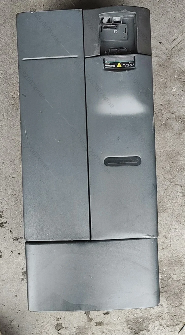 Used 30KW inverter 440, 6SE6440-2UD33-0EB1 Second-Hand
Used 30KW inverter 440, 6SE6440-2UD33-0EB1 Second-Hand