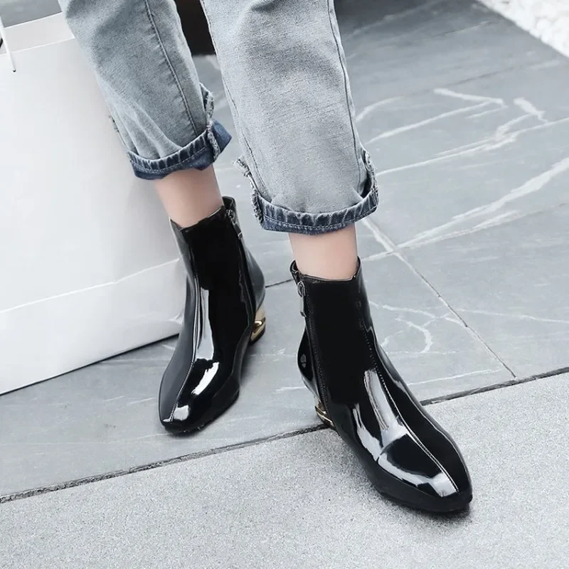 Winter The New Fashion Round Head Thick Heel Boots Black Blue Pink Plus Velvet Keep Warm High Heel Women Boots Size 34-48
Winter The New Fashion Round Head Thick Heel Boots Black Blue Pink Plus Velvet Keep Warm High Heel Women Boots Size 34-48